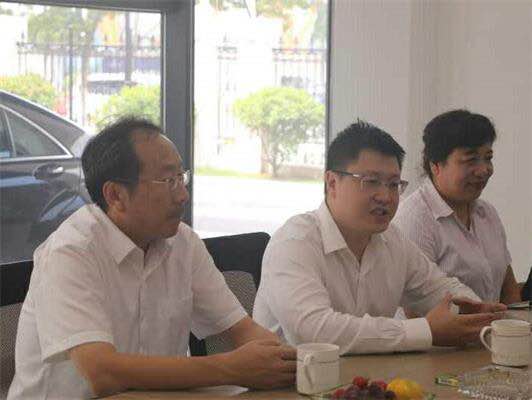 徐州市工商银行行长到WB.COM万搏交流